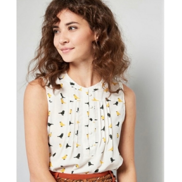Modcloth Tops - Modcloth Bird Print Top